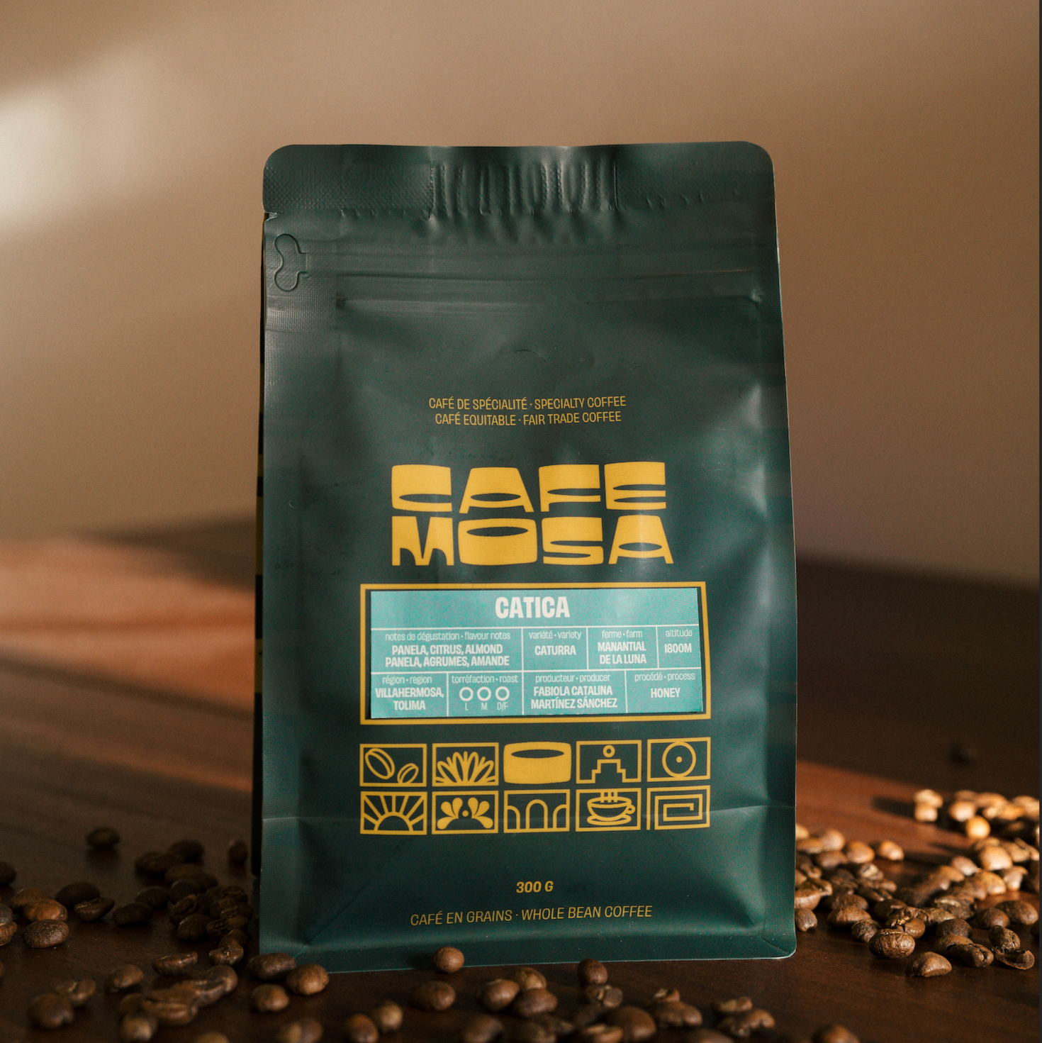 Image of Catica coffee from Café Mosa. Features a bag of premium, single-origin roasted coffee beans with vibrant packaging, highlighting its rich, artisanal flavors.